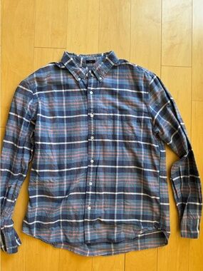 J. Crew Flex Oxford Slim Fit casual button down. Mens XL. Excellent condition